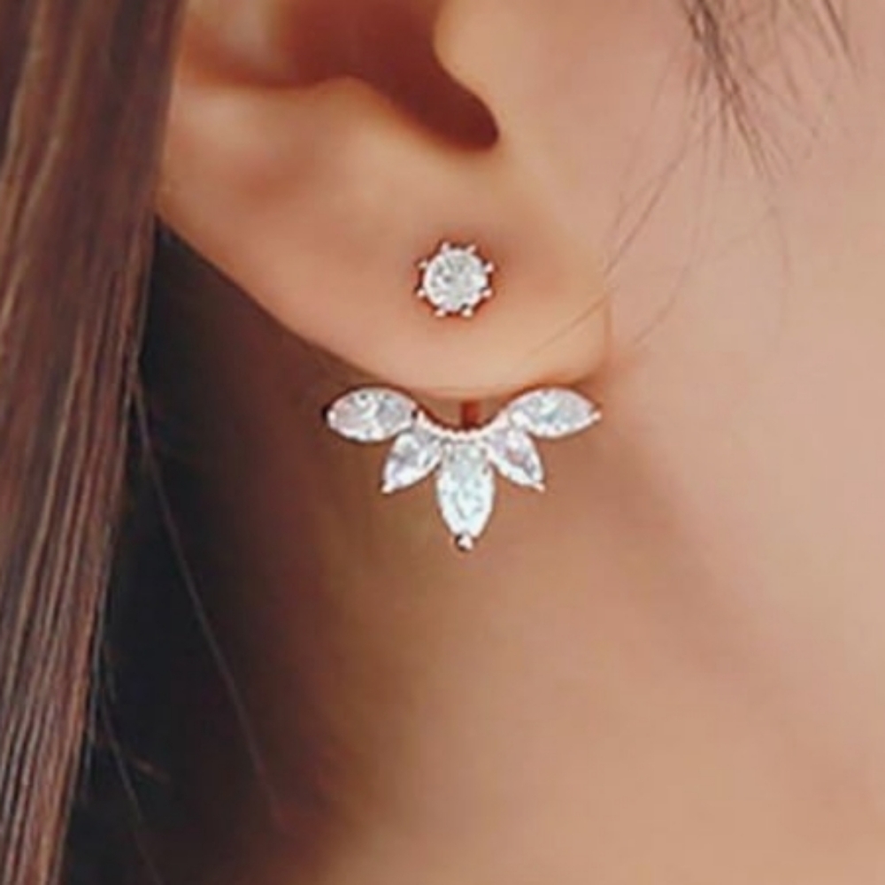 18k White Gold & CZ Earrings NWT